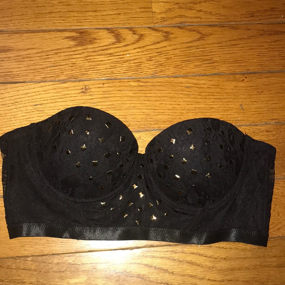 Studded strapless lace bra